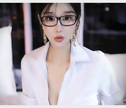 CC小恩雅：带民工回家，善良老师被骗！定制剧情，主播身材一绝！