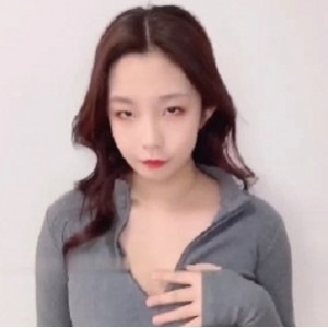 反差婊辉夜姬口艺指教|怼脸上的精彩表演