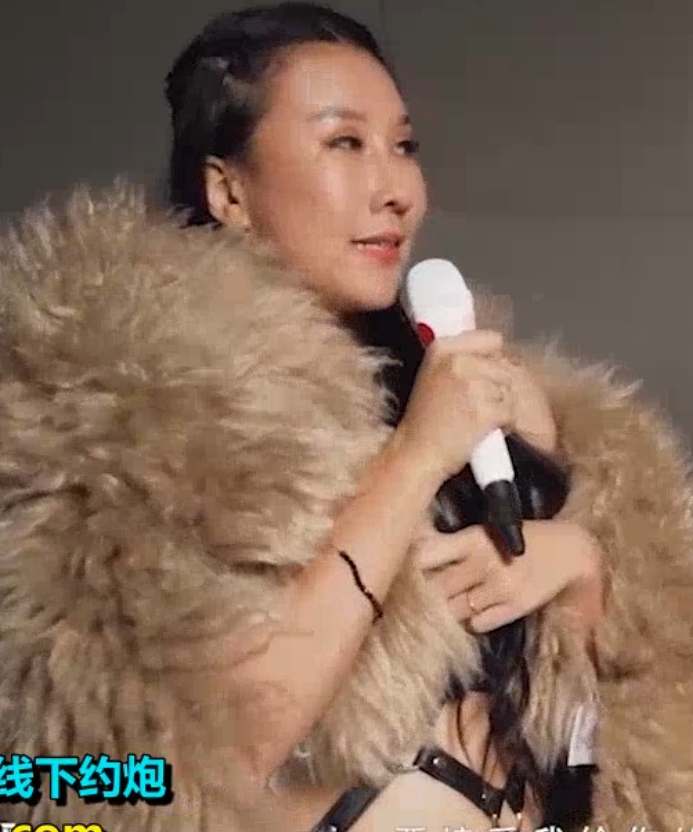 腾讯微云凌薇作品14v8.77g御姐范十足