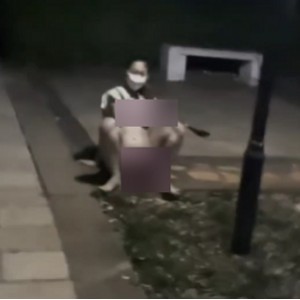 户外展示小小星妻子作品8V2.43G推特热传