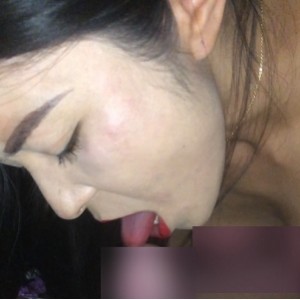 某房风情少妇夫妻互动自拍27V5.8G真实展示