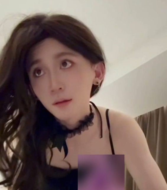 推特仙本娜娜高挑伪娘系列9部1.7G宅男爱