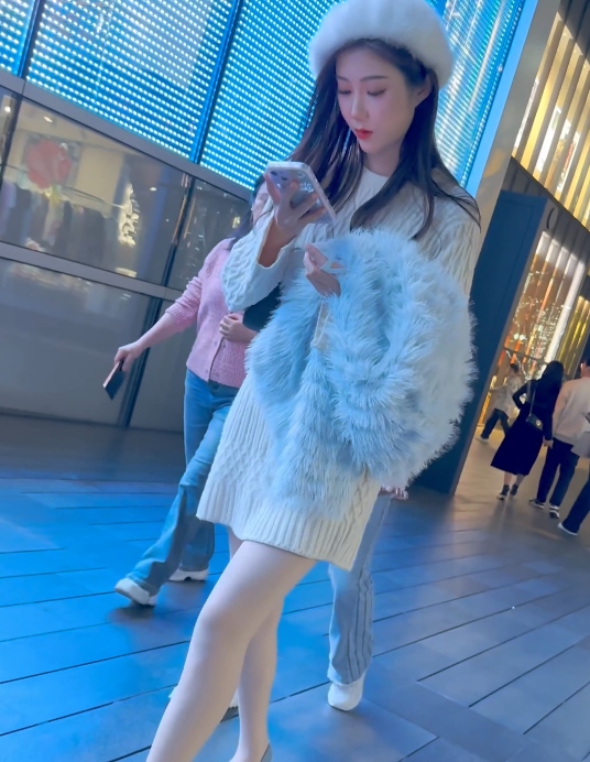 KFC肉丝袜搭讪实录88部50G太顶了